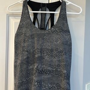 Lululemon Black Workout Yoga Tank Top Built in Bra Black Size 8